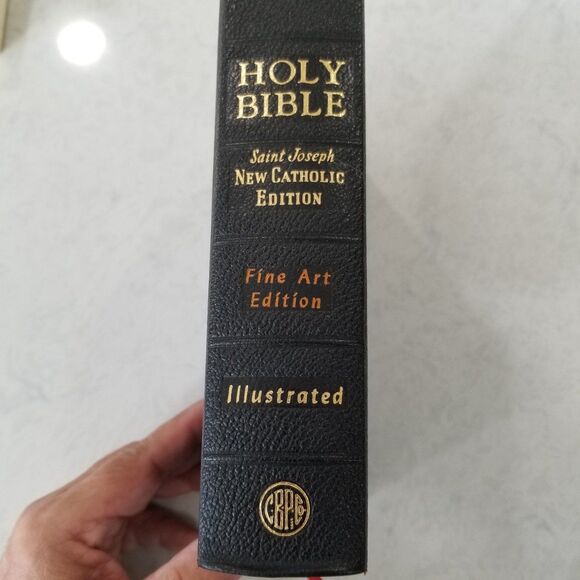 Holy Bible 1959 St. Joseph new Catholic edition fine art edition illustrated vtg - Picture 2 of 12